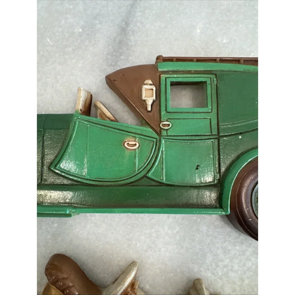 Vintage 1977 Dart Industries Car Wall Hangings 7387‎ & 7388